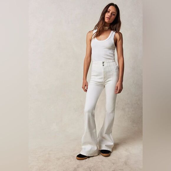 We the Free Jayde Highrise Retro-Inspired Flare White Denim Jeans Size 30 - Picture 1 of 7